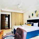 Olive Service Apartments Saket