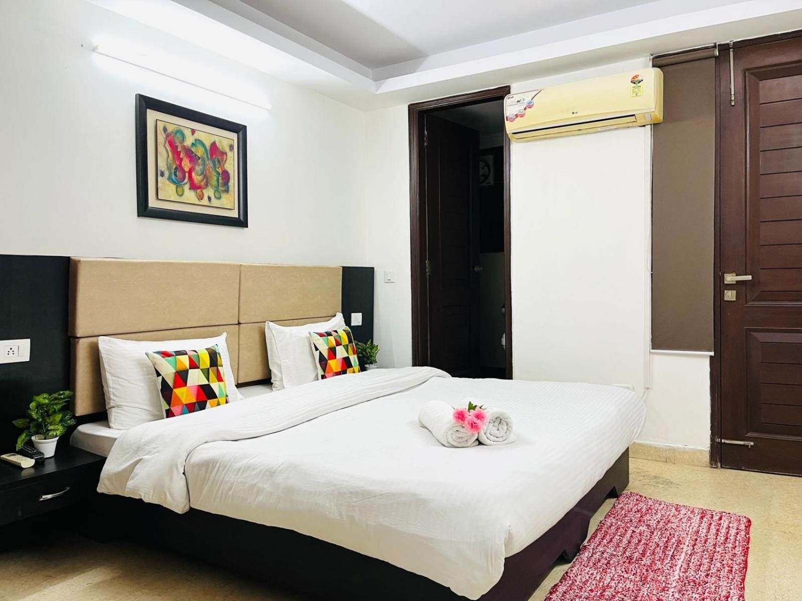 Olive Service Saket * New Delhi